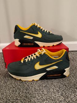 Nike Air Max 90 NFL Rivalries Green Bay Packers Men’s Size 8.5 (SKU: IW1134-301)