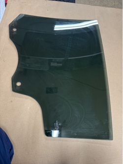 Tesla Y rear door glass OEM