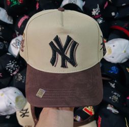 Hatssss !