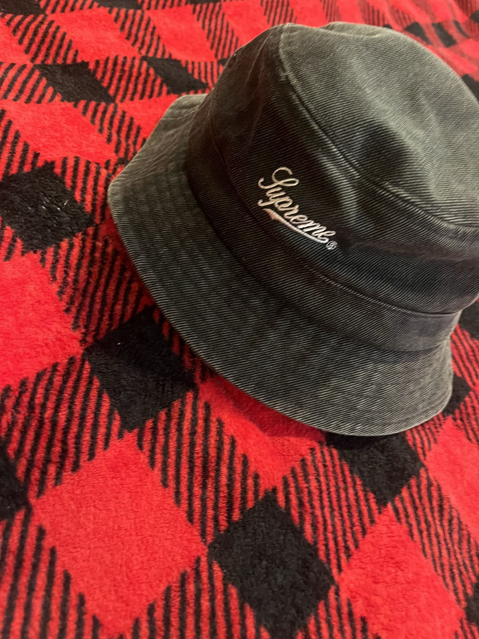 Supreme Bucket Hat 