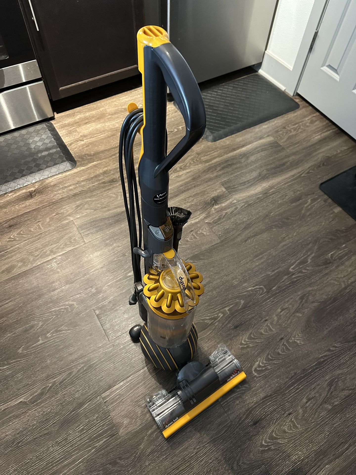 Dyson Multi Floor 2