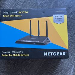 Nighthawk AC1750 R6700v2 Smart WiFi System 