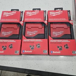 BRAND NEW MILWAUKEE 2191-21 USB BLUETOOTH JOBSITE EARBUDS