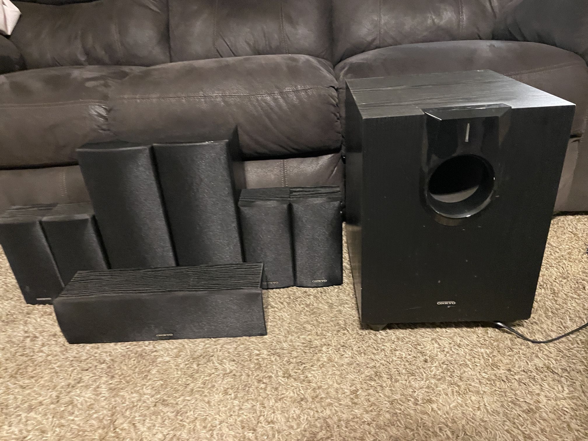 Onkyo 7.2 Speaker system W/ Sub
