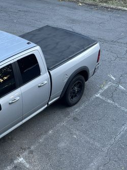 Truck Bed Cover (tri-fold)