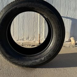 1 TIRE SILVERADO 2021