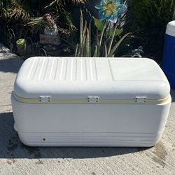 IGLOO ,ICE CHEST COOLER