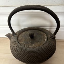 Antique Metal Iron Tea Pot 5x5 Inches W/ Top - Needed Design Top 1/2 