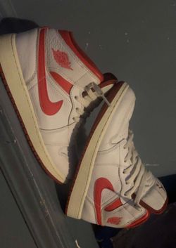 Air Jordan 1 Mid SE White Dune Red 13 size 7