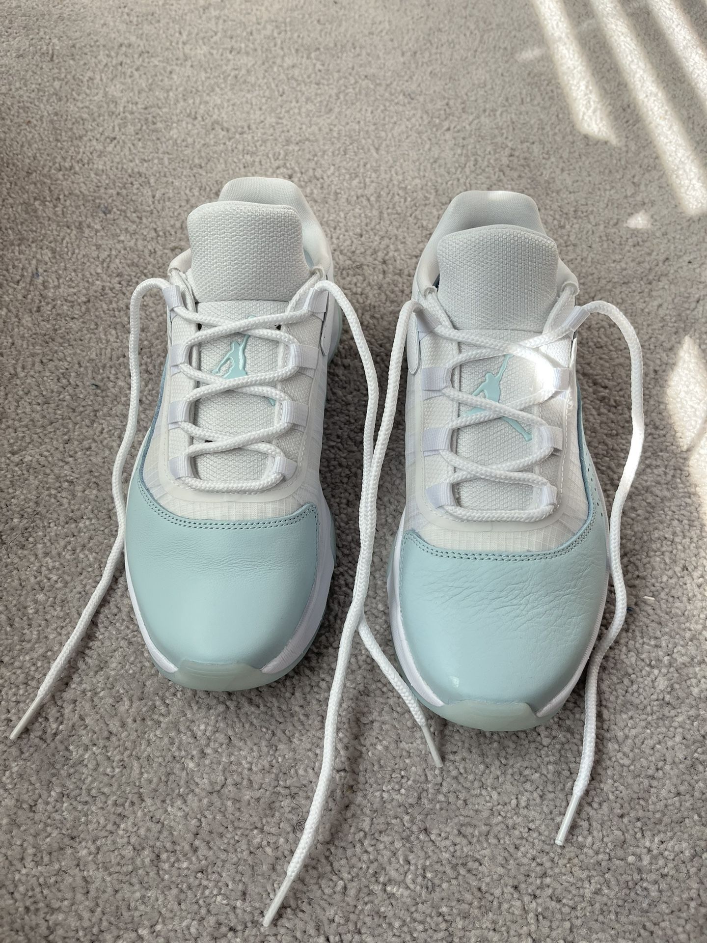 Air Jordan 11 CMFT Sky Blue/ White