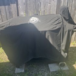 Pitt Boss pellet Smoker