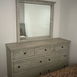 Global Furniture Ozark Grey Wash Mirror 