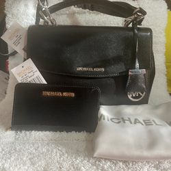 Michael Kors Purse & wallet 