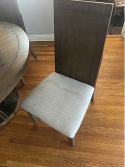 Dinning chairs set of 4