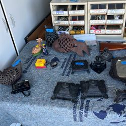 Cast Iron  And Store Nut And Built Racks