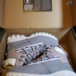 BNIB Timberland Women's GreenStride Edge Waterproof Nubuck Hiking Boots Size 8.5 (READ DESCRIPTION!)