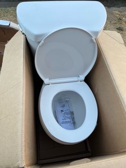 Complete toilet set
