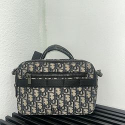 Dior Purse (Bag)