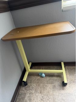 Overbed table