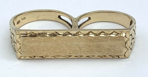 Gold double finger ring #16094