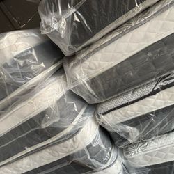TWIN SIZE PILLOW TOP MATTRESS