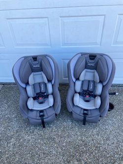 Nuna Rava Car Seats exp 2030 Comes with inserts