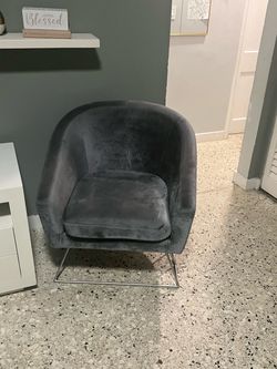 Gray Velvet Accent Chair – Modern Style