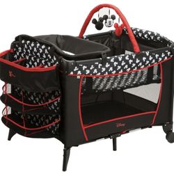 Mickey Mouse Sweet Wonder Play Yard