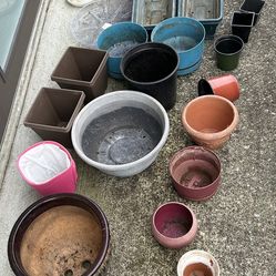 22 Plant Pots + 14 Trays