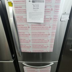33 in. W 26 cu.ft Bottom Freezer Refrigerator wl Multi-Air Flow and Smart Cooling in Printproof Stainless Steel
