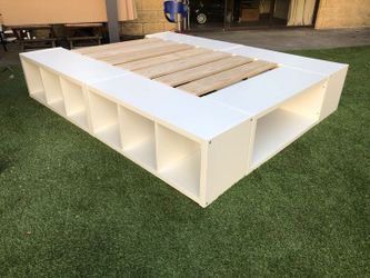 Natural wood grain Storage Bed Base with Cubby Compartments