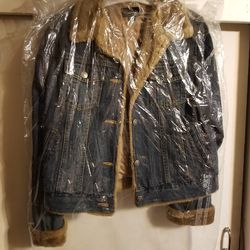 Jean jacket with fur