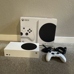 Microsoft Xbox Series S All-Digital Console 512GB (No disc drive) - White