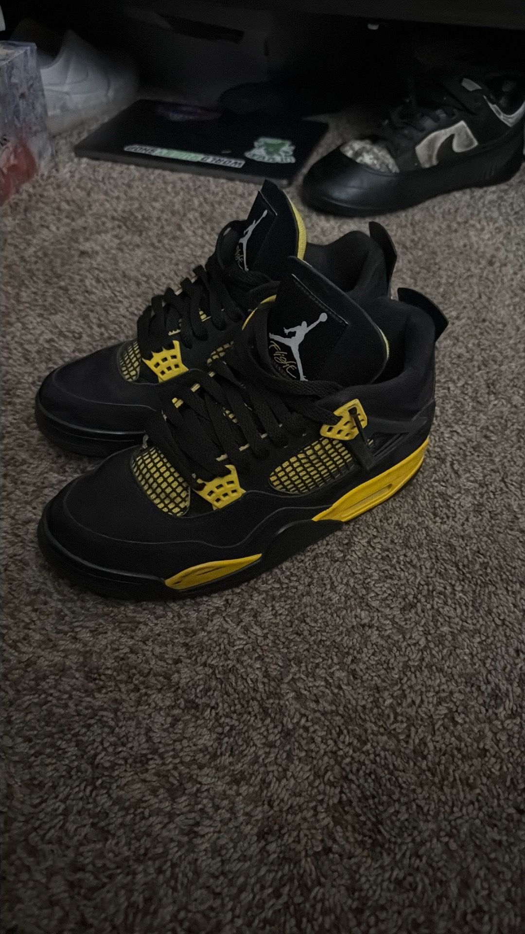 Jordan 4 Retro Yellow Thunders
