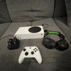 Xbox Series S Bundle 