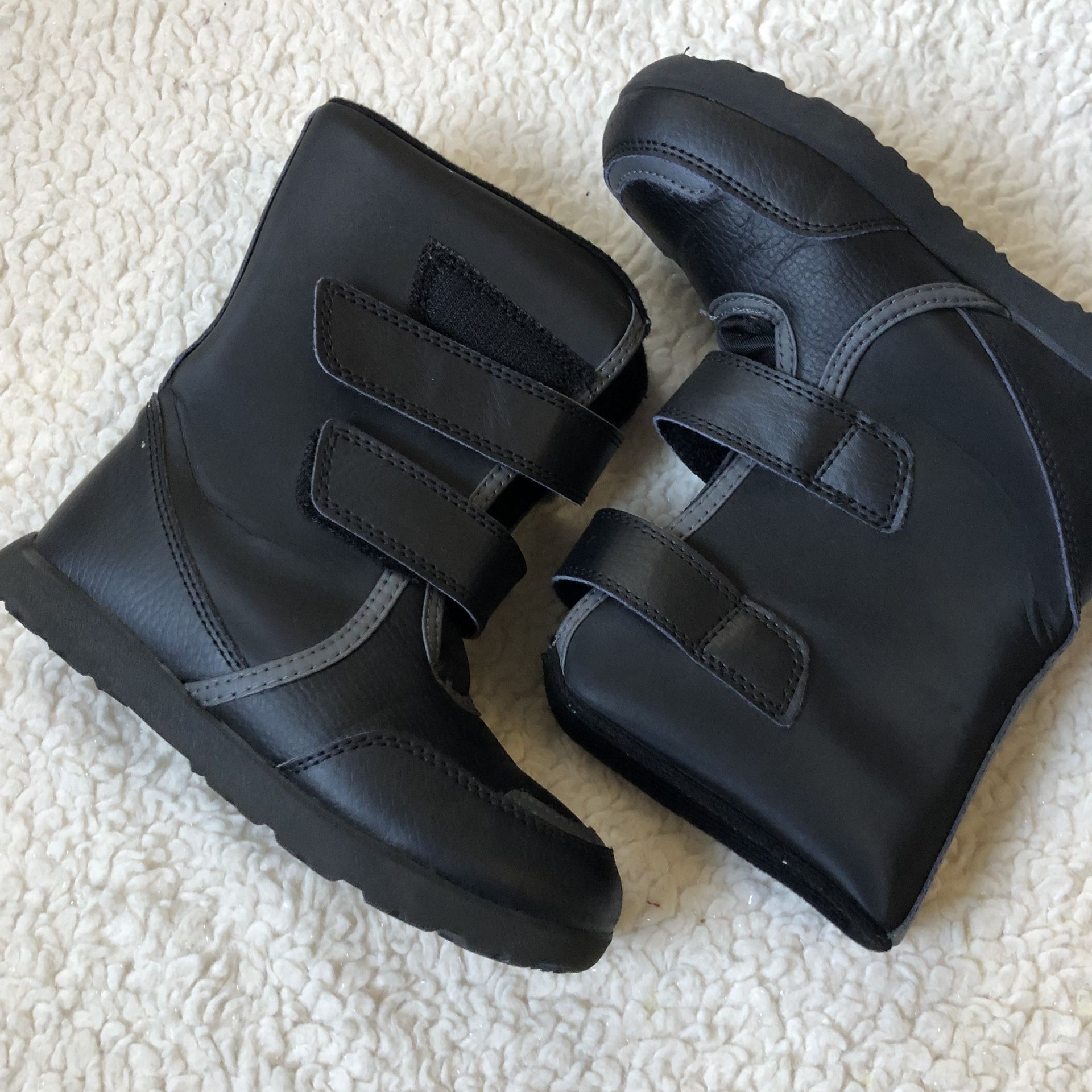 Boys snow boots