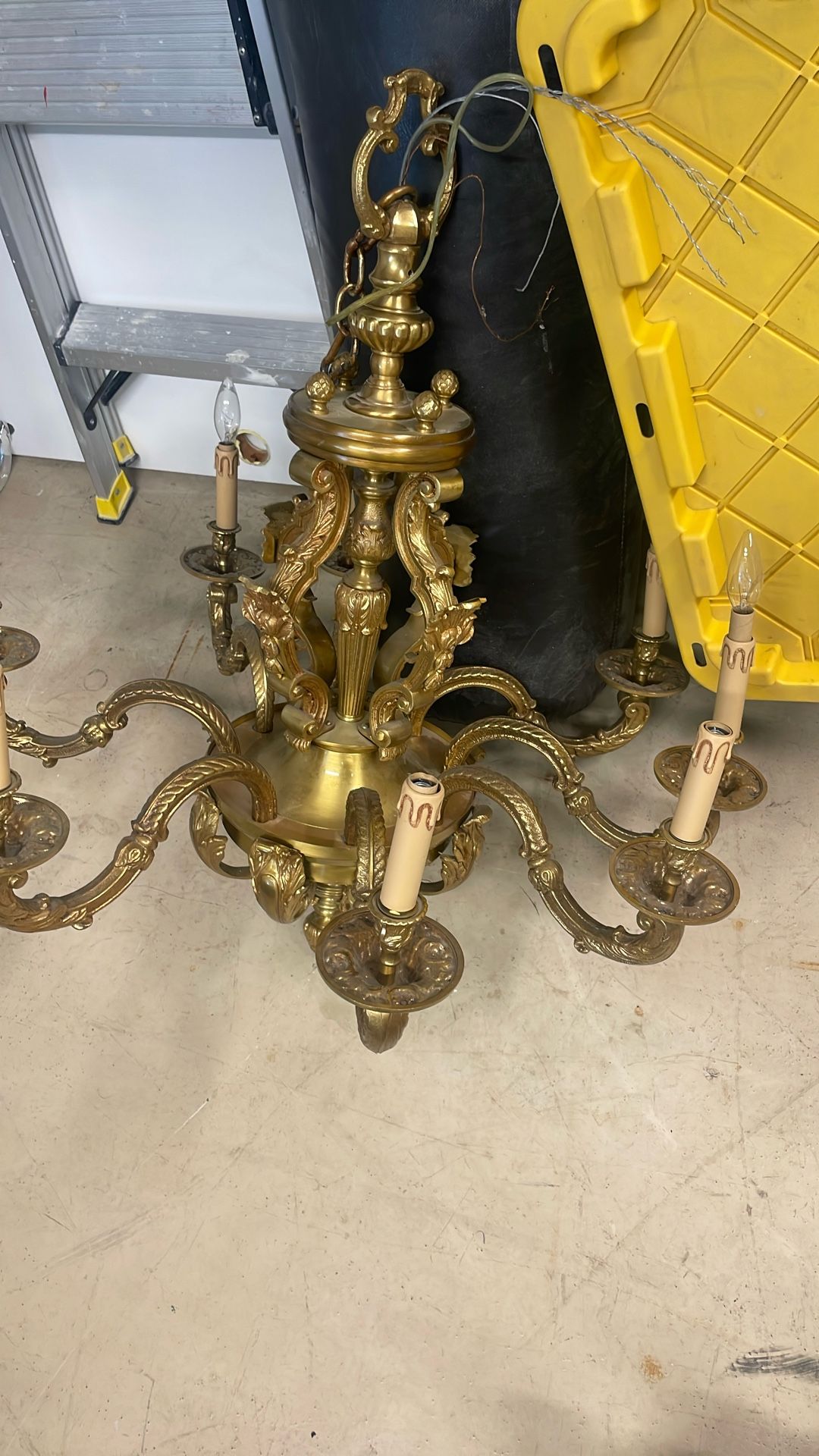 Light fixtures
