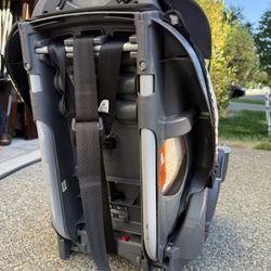 Car Seat $30