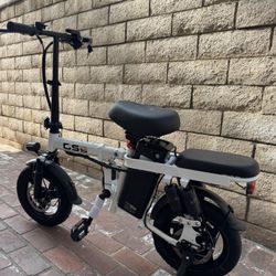 Folding electric bicycle
