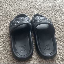 Louis Vuitton Waterfront Mule Sandals (BLACK)