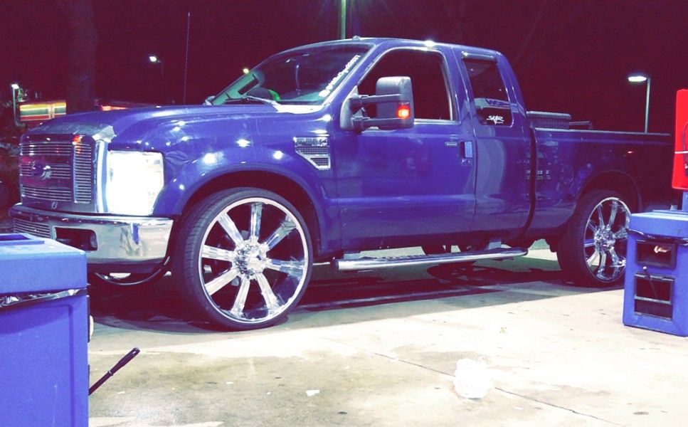 28" DCenti Rims and like new 295/25/28 tires 8x170 for Sale in TEMPLE TERR, FL - OfferUp