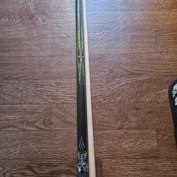 Action Garage ACT167 Pool Cue