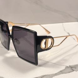 Gradient Sunglasses With Gold Accents