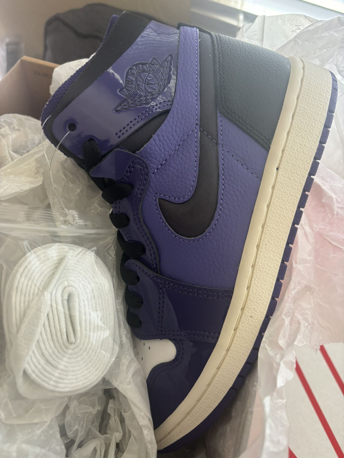 Women’s Air Jordan 1 Zoom Air Cmft