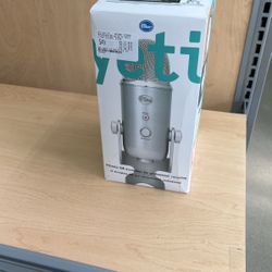 BLUE YETI USB microphone