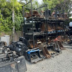 Lots Of Skid Skid Steer And Excavator Buckets And Attachments 