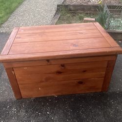 Toy Box, Pine, Wuality Piece, Delivery