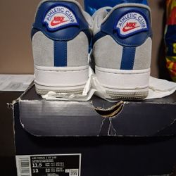 Men's Nike's Size 11.5 (Women's 13)