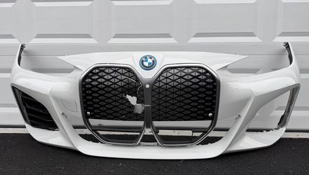 WHITE BMW 4-Series G26 M-Sport FRONT BUMPER 2021 2022 2023 2024