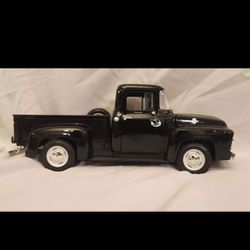 Welly Collection 1956 Ford F100 Pick Up 1:18 Black DW